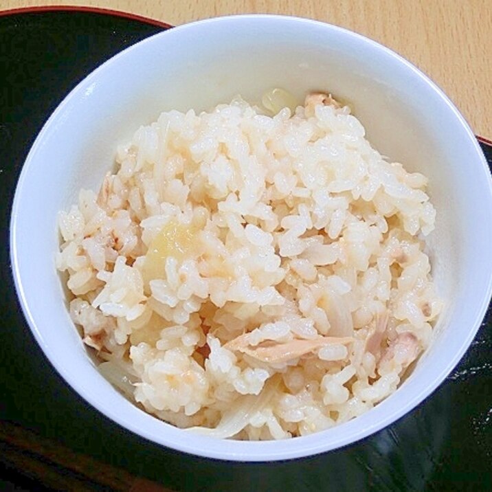 味噌でツナと玉ねぎの炊き込みご飯